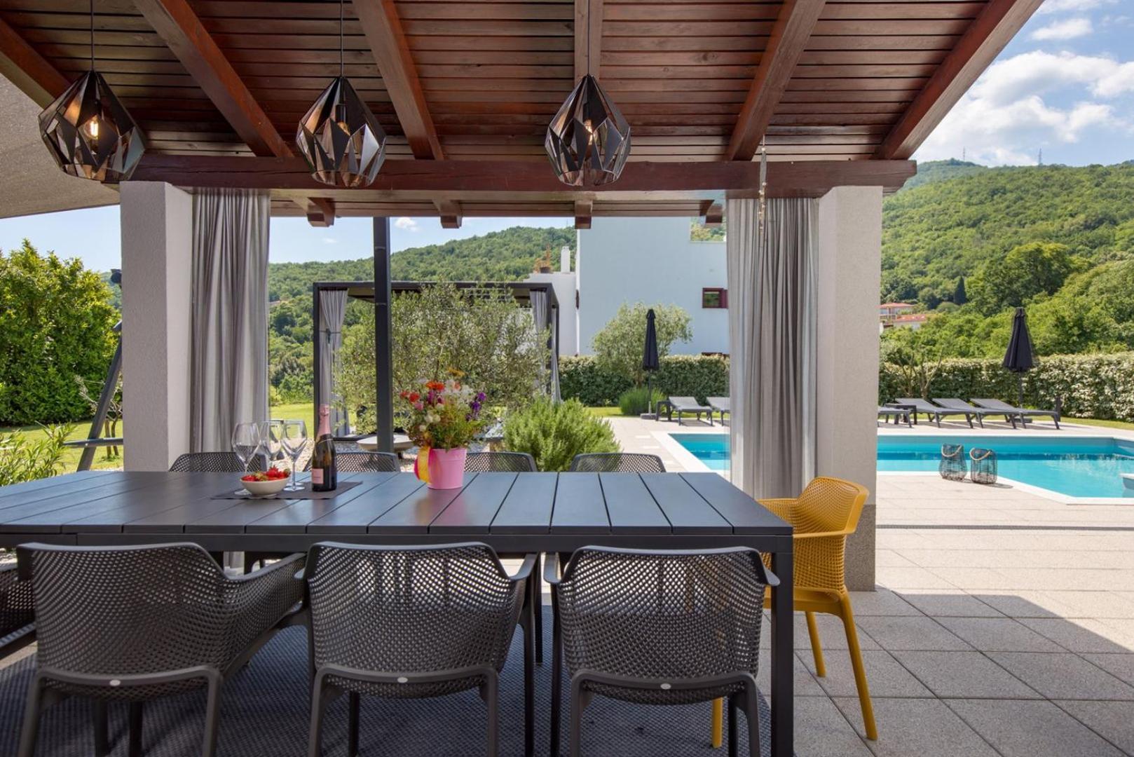 Luxury Villa Susanj มาทุลยี ภายนอก รูปภาพ